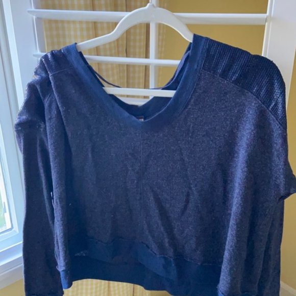 Free People Casual Sequin Shoulder Sweater | Navy Blue | XS - Picture 1 of 5